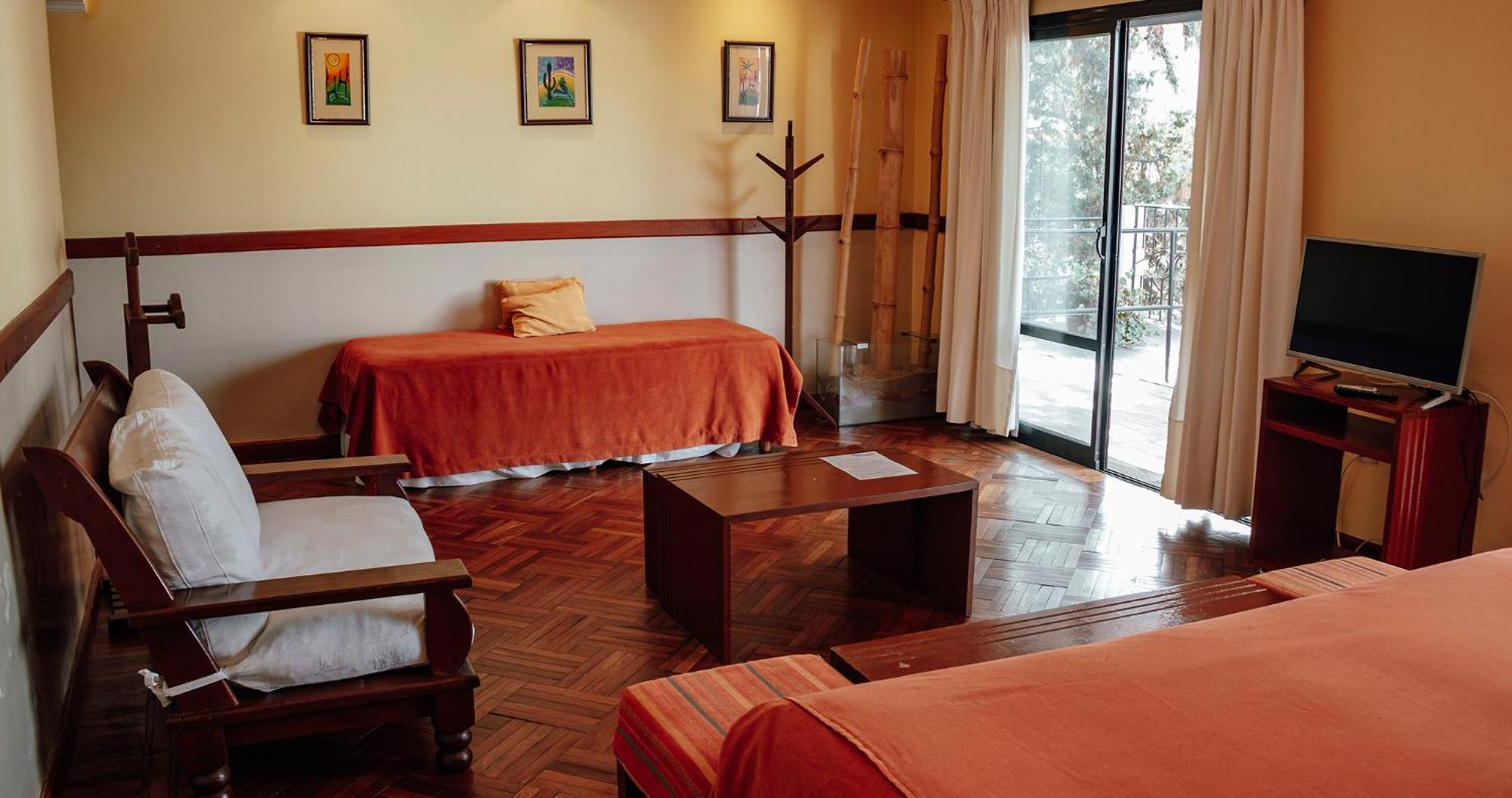 Hotel Los Sauces Кафаяте Екстер'єр фото